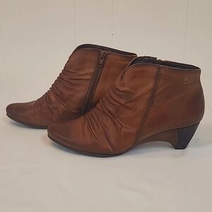 Pikolinos Wrinkled Brown Leather Ginebra Ankle Boots Side Zip Size 40 EUC